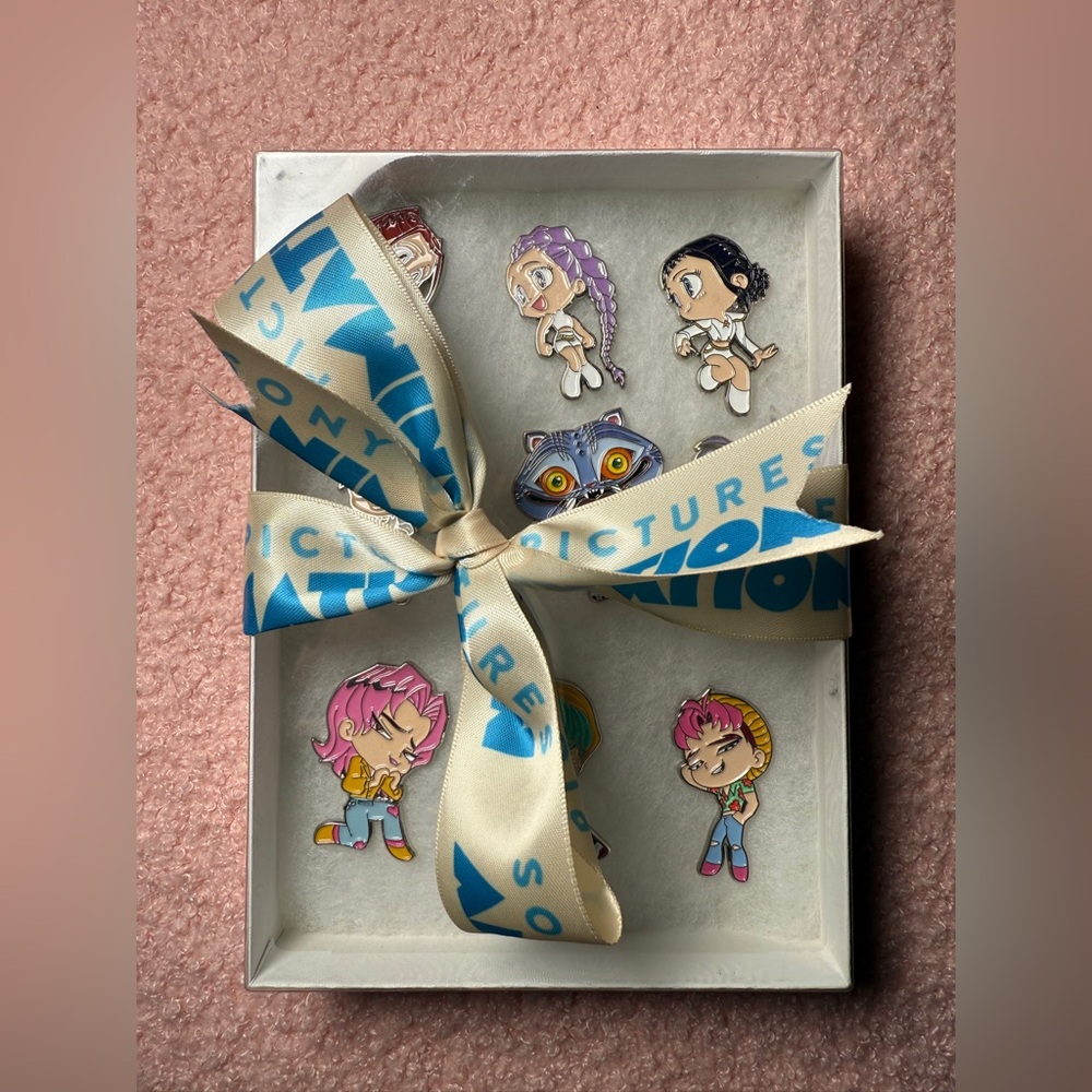 RARE! Exclusive Saja Boys K-pop PINS NETFLIX X SONY ANIMATION